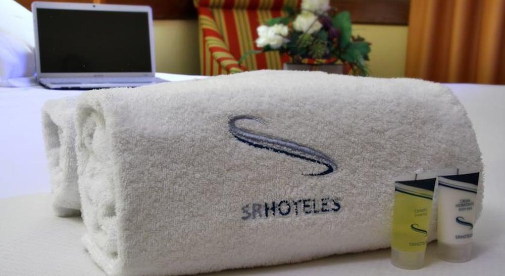 Hotel Oriente ซาราโกซา ภายนอก รูปภาพ