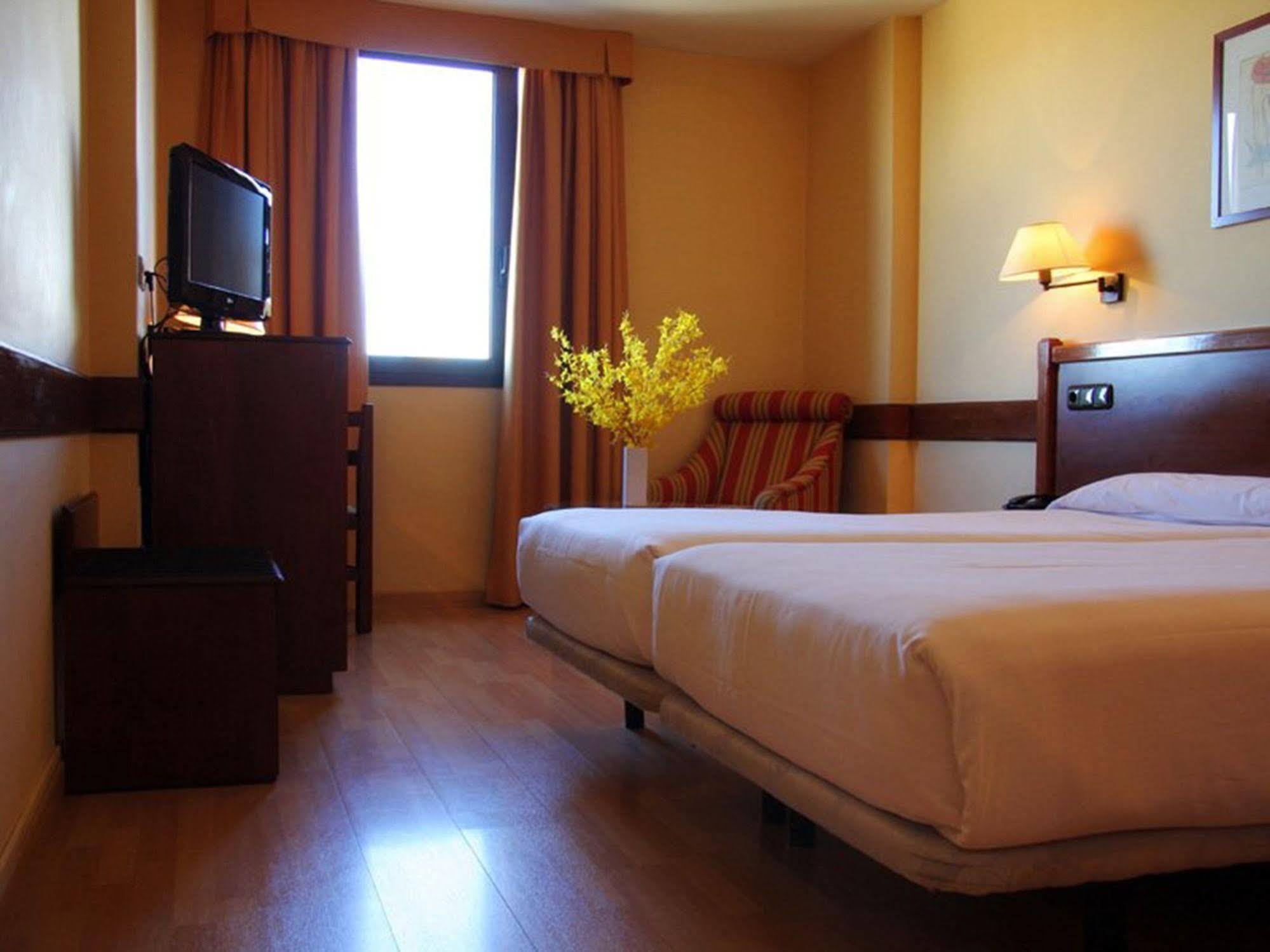 Hotel Oriente ซาราโกซา ห้อง รูปภาพ